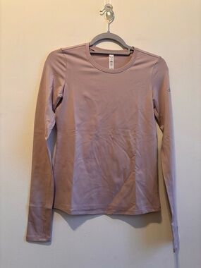 ALO Yoga Long-Sleeve Crew Top in Dusty Mauve